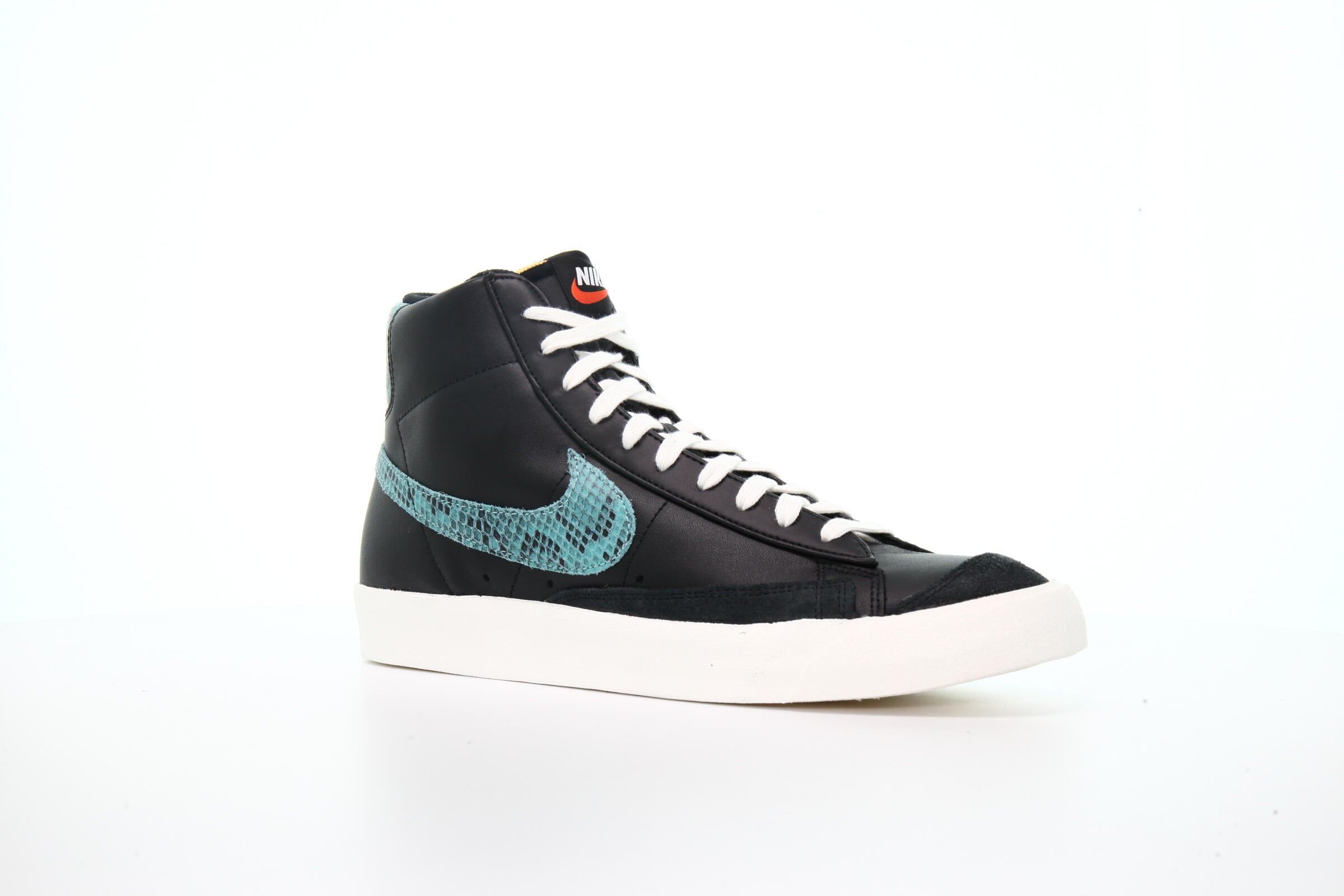 スニーカー NIKE BLAZER MID '77 VNTG WE REPTILE Nike Blazer Mid '77 VNTG Reptile 